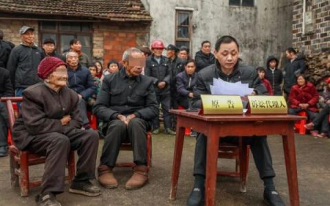 老人起诉子女要赡养费 法官破防了，这样的父母哪里去找？