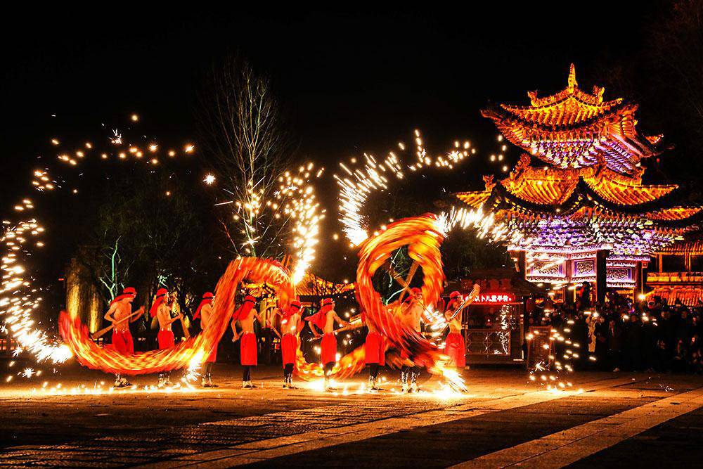 我们的节日·口述民俗｜又耍灯又偷青的元宵节，就是中国人的狂欢节