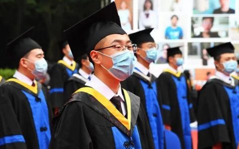 没学位证很难找工作吗（本科拿不到学位证的人多吗）