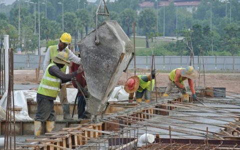 一级建造师其实比考研还要难，你赞同这句话吗？