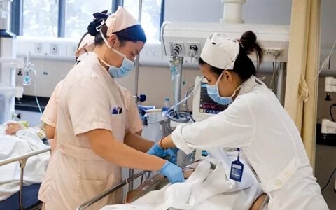 护师是中级还是初级职称？